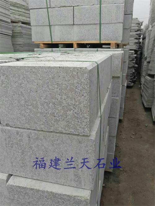 供应河北大三花路沿石
